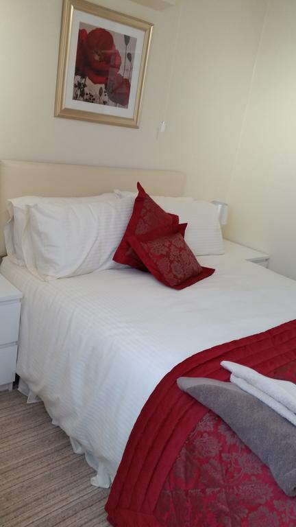 The Trevelyan Hotel Morecambe Bilik gambar