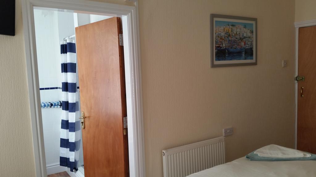 The Trevelyan Hotel Morecambe Bilik gambar