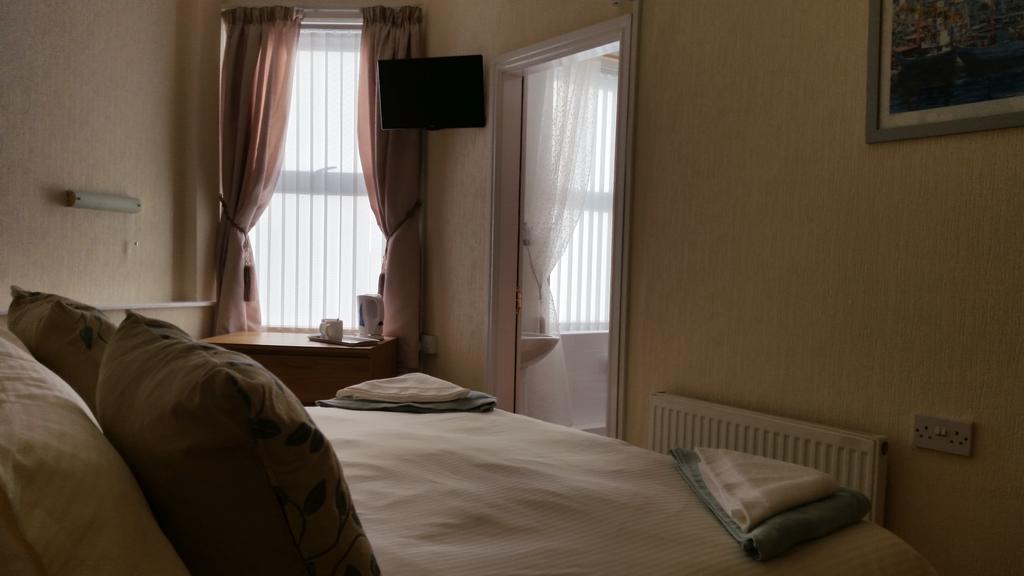 The Trevelyan Hotel Morecambe Bilik gambar