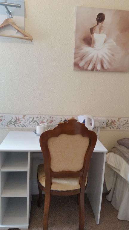 The Trevelyan Hotel Morecambe Bilik gambar