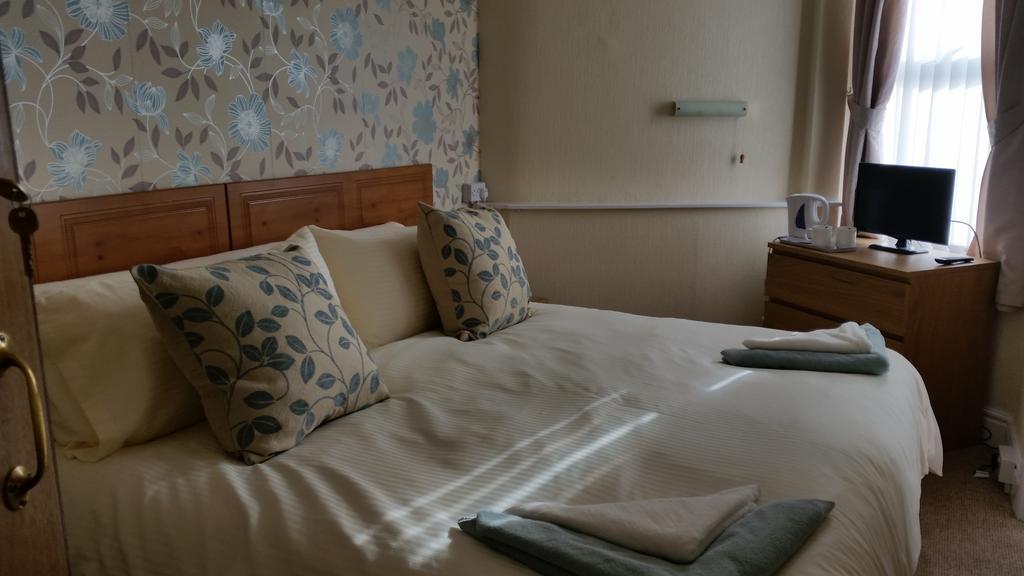 The Trevelyan Hotel Morecambe Bilik gambar